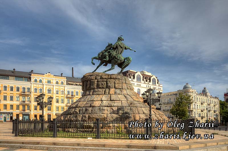 Киев, памятник Богдану Хмельницкому