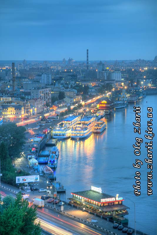 Киев, вечер на Днепре