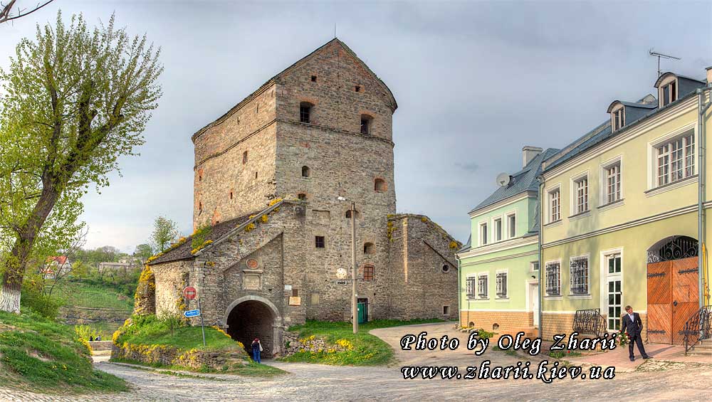 Каменец-Подольский, Скорняжная башня