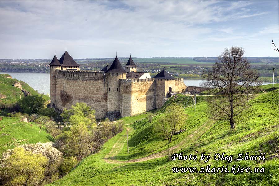 Chernivtsi Region, Khotyn Castle