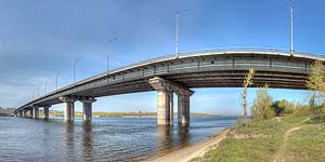 [ru]Днепродзержинск, Большой мост через Днепр[en]Dniprodzerzhynsk, Large Bridge over Dnieper