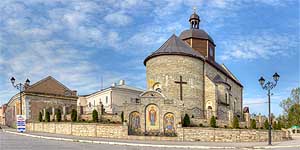 [en]Kamyanets-Podilskiy, Troitskaya Church[ru]Каменец-Подольский, Троицкая церковь