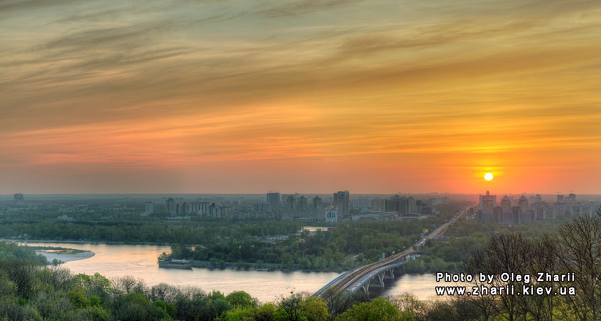 Киев, рассвет над Днепром