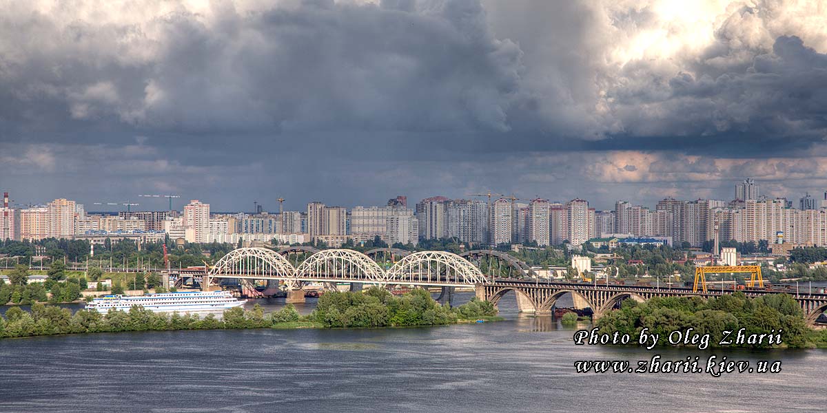 Kyiv, Darnitskiy Bridge