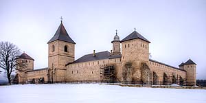 [ru]Монастырь Драгомирна[en]Monastery Dragomirna