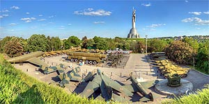 [ru]Киев, Национальный музей Великой Отечественной войны[en]Kyiv, National Museum of the Great Patriotic War