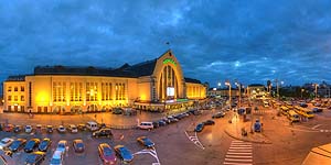 [ru]Киев, Центральный железнодорожный вокзал[en]Kyiv, Main Railway Station