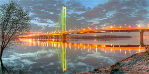 [ru]Киев, Южный мост[en]Kyiv, South Bridge