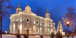 [ru]Полтава, Свято-Успенский собор[en]Poltava, Svyato-Uspenskiy Cathedral