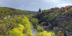 [en]Kamyanets-Podilskiy, Canyon of River Smotrych[ru]Каменец-Подольский, каньон реки Смотрич